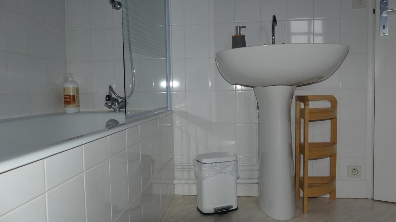 Le Pressoir Apartment Beaumesnil  ภายนอก รูปภาพ
